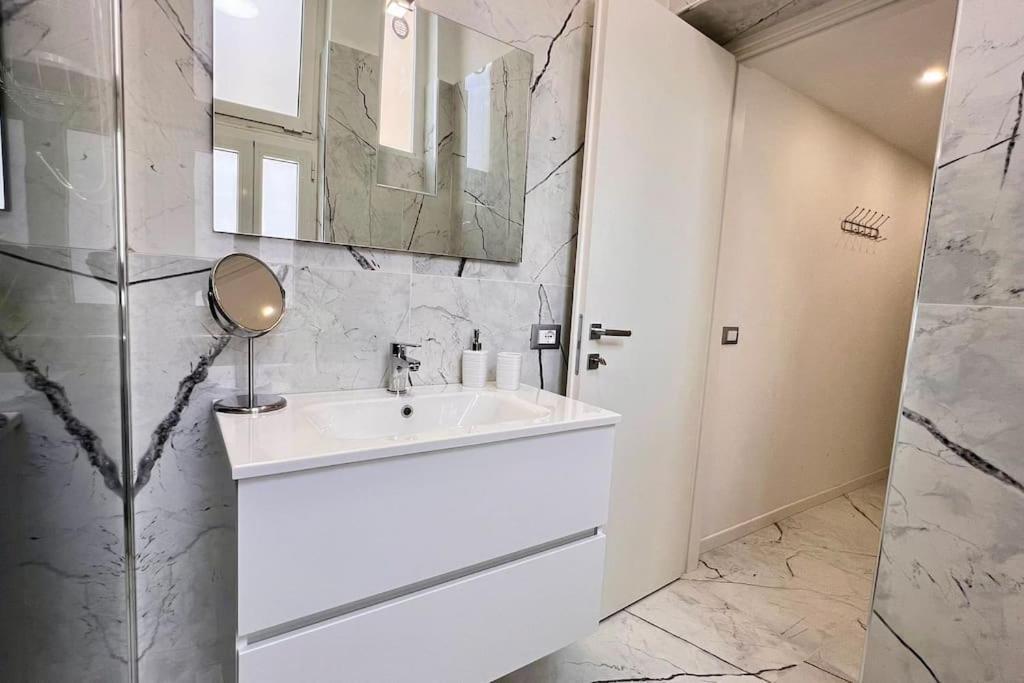 Апартаменти Urban House - Modern Flat Navigli Milan Center Екстер'єр фото